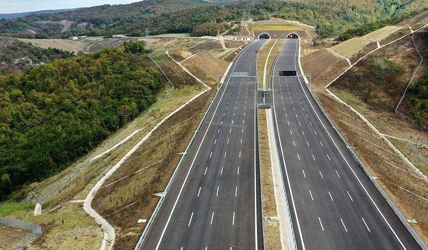 Sürücüler dikkat.. İzmir-Aydın Otoyolu’nda şeritler kapatılıyor: İşte Karayolları'nın yol çalışması takvimi