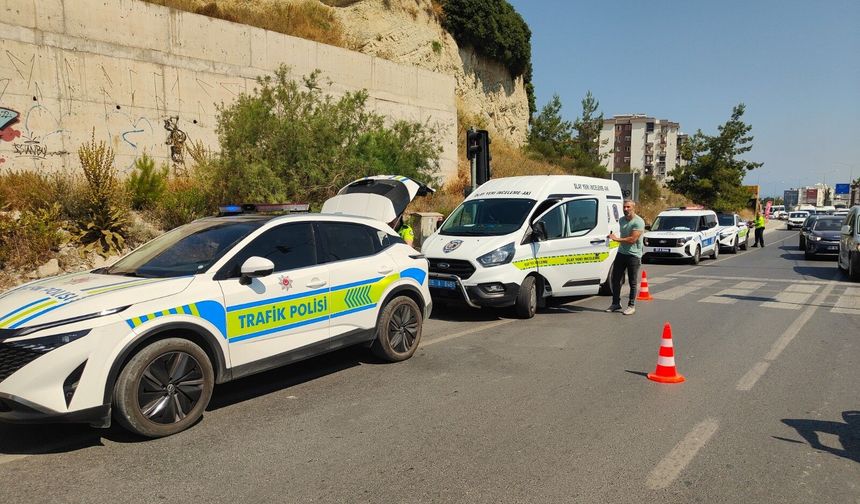 Kuşadası’nda feci kaza.. Beton mikserinin çarptığı yaya hayatını kaybetti