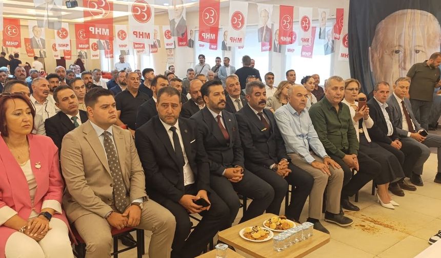 MHP Söke’de Onur Şahin dönemi başladı