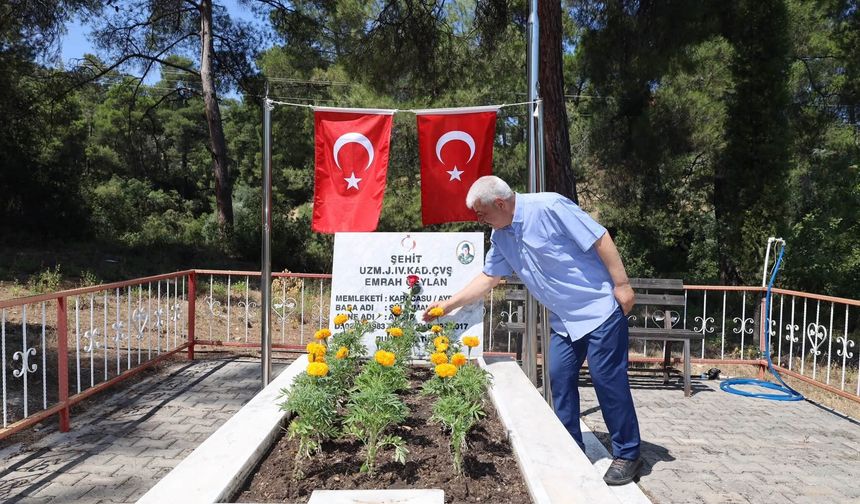 Şehidimiz Aydın’daki kabrinde dualarla anıldı