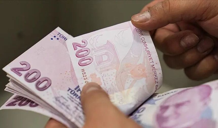 Üniversite öğrencilerine 13 bin 750 TL burs desteği
