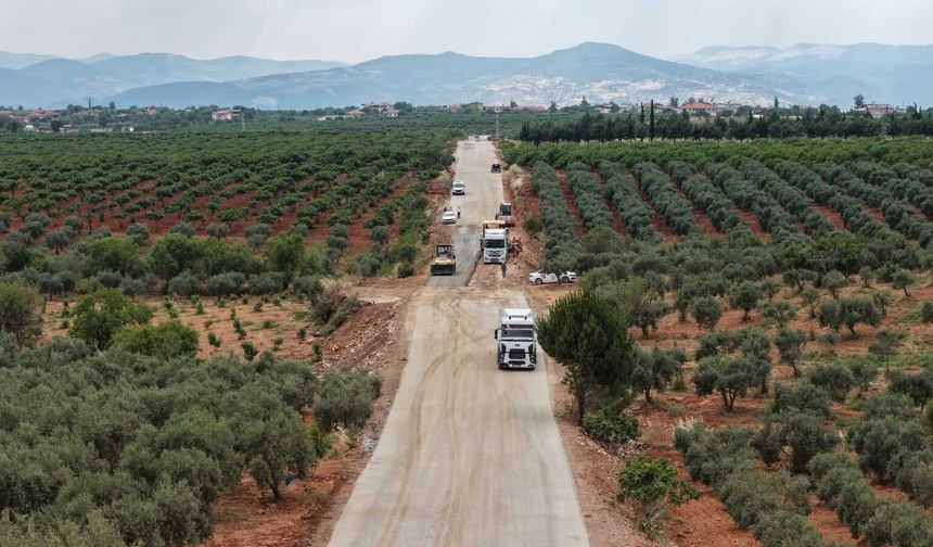 Yaparsa Çerçioğlu yapar.. 20 kilometrelik yolda çalışmalar sürüyor