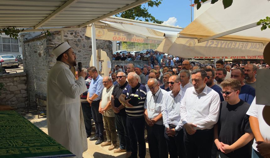 Aydın Kuyucak Belediye Başkanı’nın annesi son yolculuğuna uğurlandı