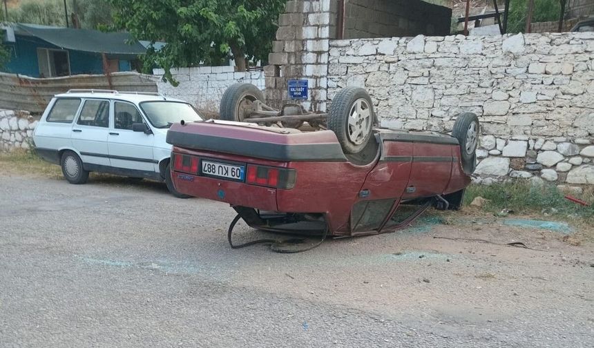 Aydın’da kontrolden çıkan otomobil ters döndü