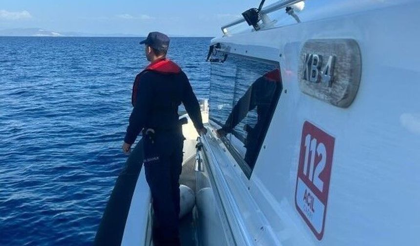 Aydın’da lastik botta sürükleniyordu, ekipler imdadına yetişti
