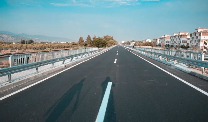 İncirliova'da ulaşımı kolaylaştıracak köprü hizmete açıldı