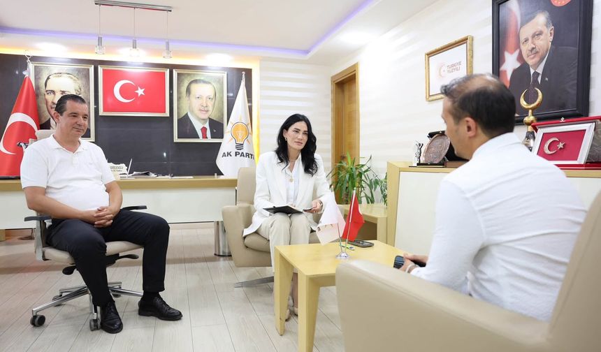 AK Partili Seda Sarıbaş Efeler teşkilatında vatandaşlarla bir araya geldi