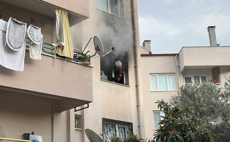 Aydın Kuşadası’nda elektrikli battaniyeden yangın çıktı