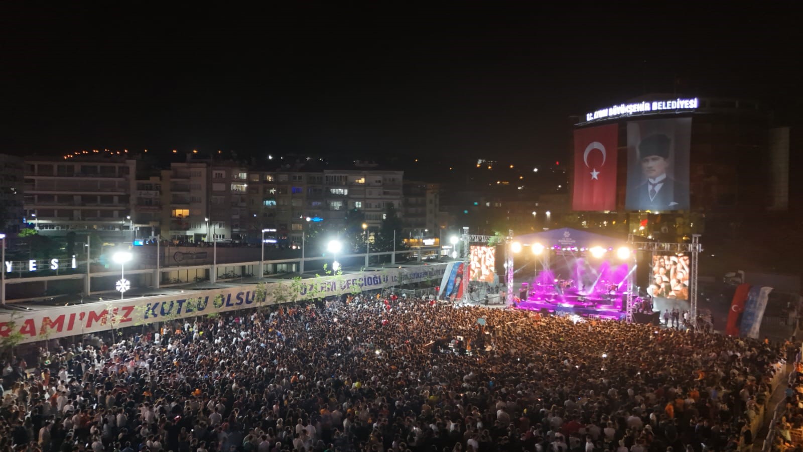 Aydın Büyükşehir Belediyesi 19 Mayıs'ı Binlerce Aydınlıyla Kutladı 7