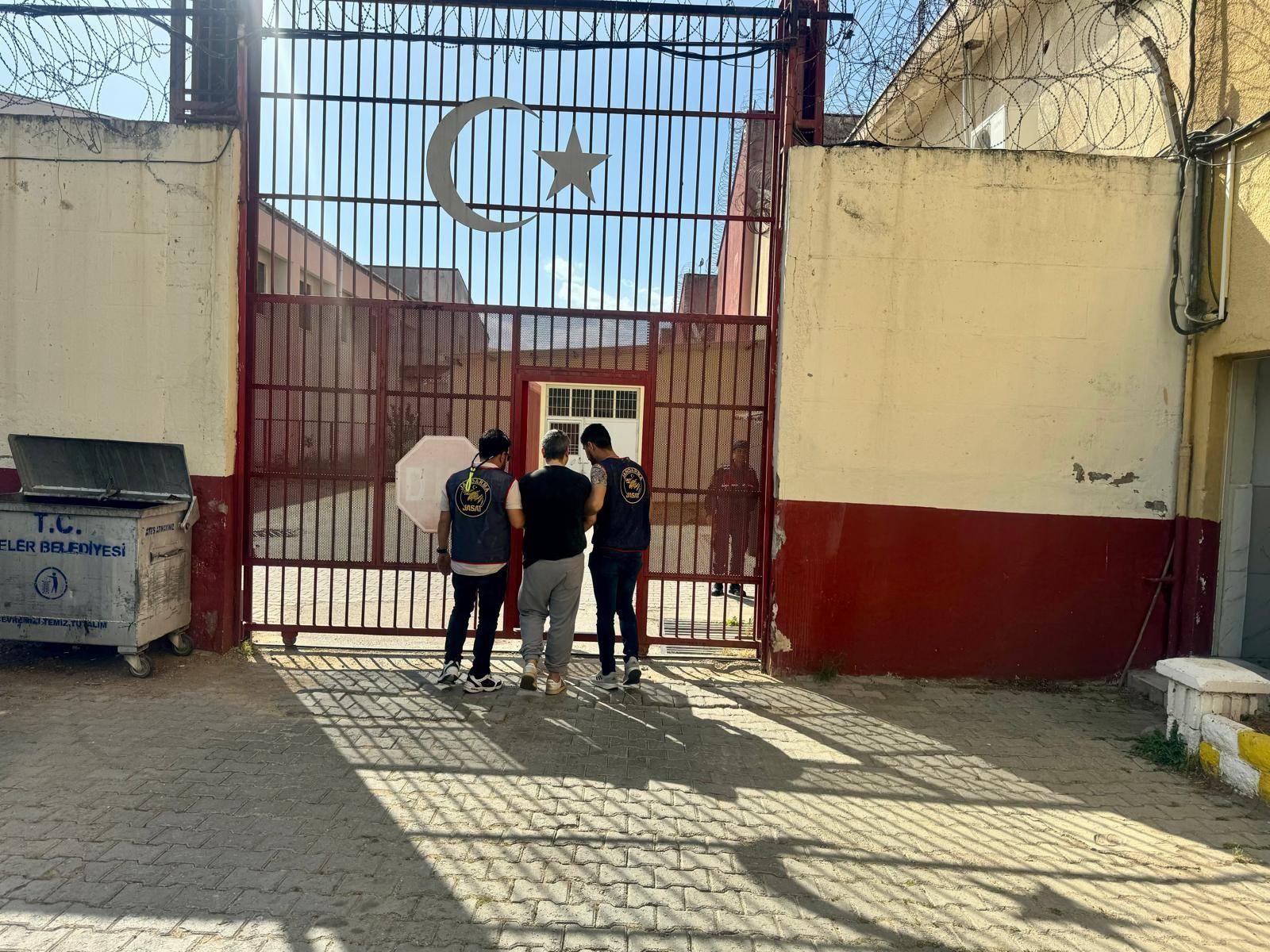 Aydın'da 353 Aranan Şahıs Yakalandı 1