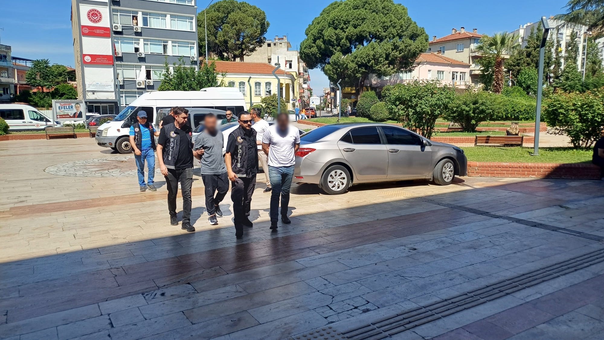 Aydın'da 5 Kilo Uyuşturucu Yakalandı 3