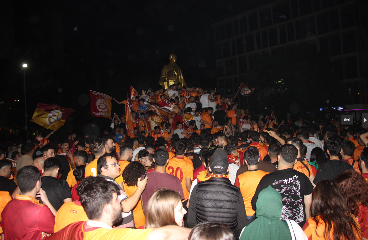 Aydın'da Galatasaraylılar Meydana Sığmadı 2