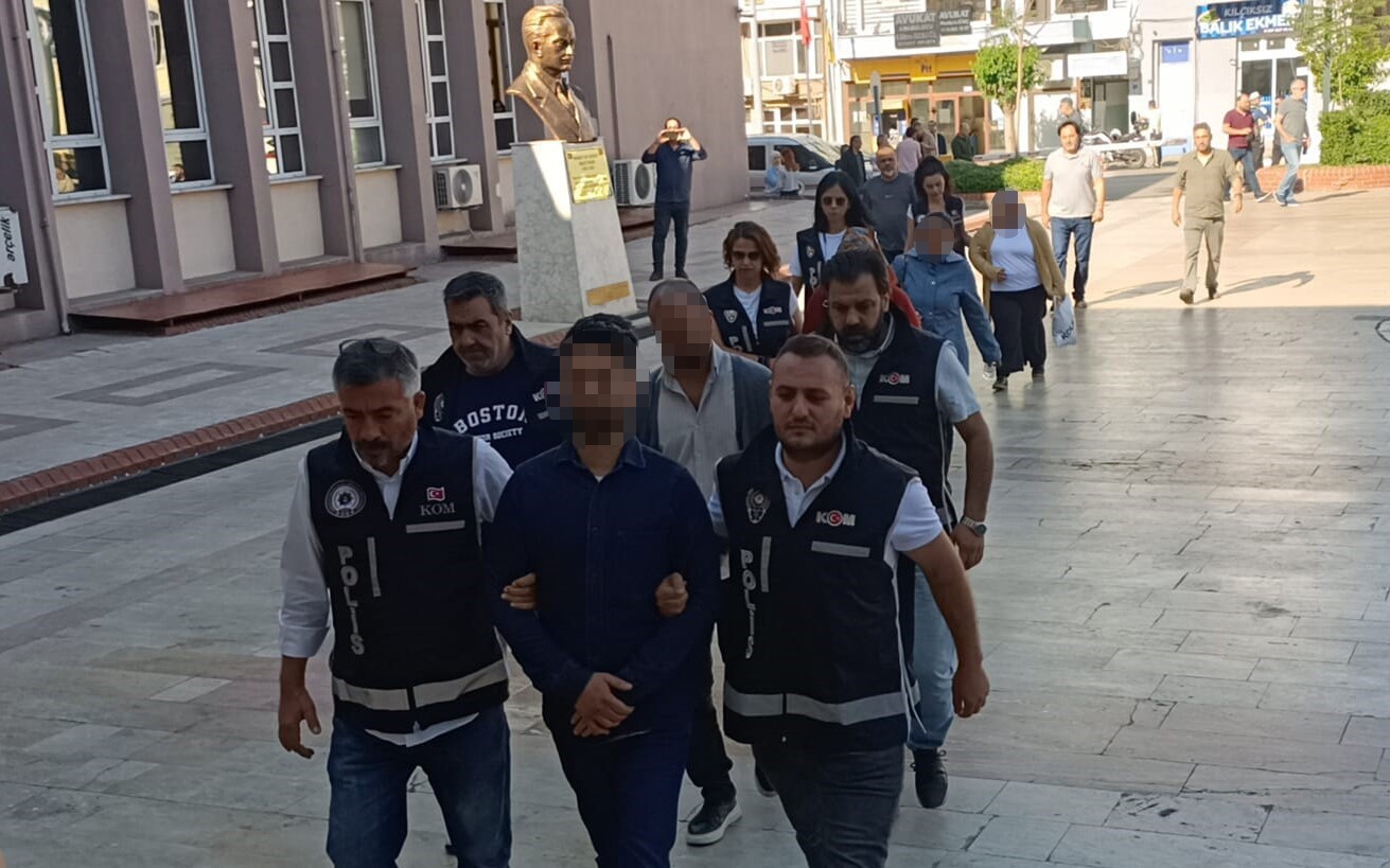 Aydın'da 'Kiskaç 15' Operasyonu Şüphelilerinden 3'Ü Tutuklandı 1