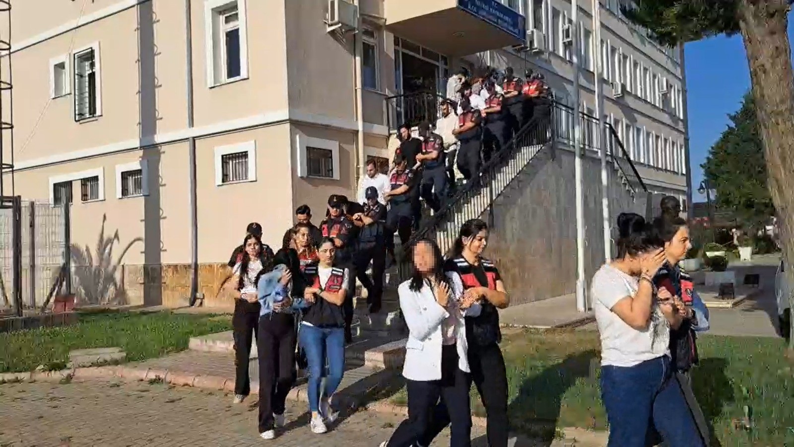 Aydın'da Yakalanan Kadın Bakın Kim Çıktı 1