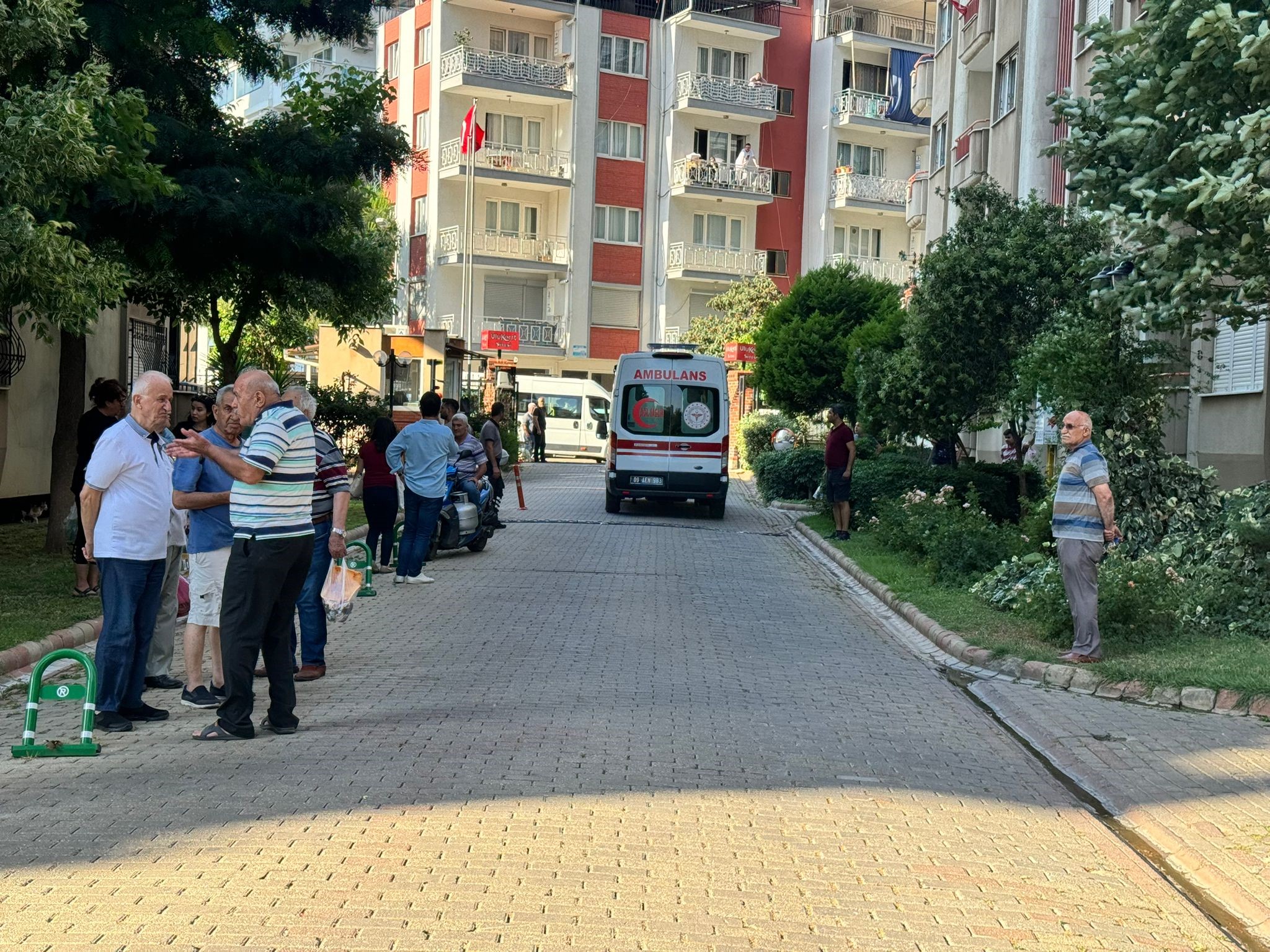 Aydın'da Yaşandı! Emekli Polis Apartman Görevlisini Vurdu 4