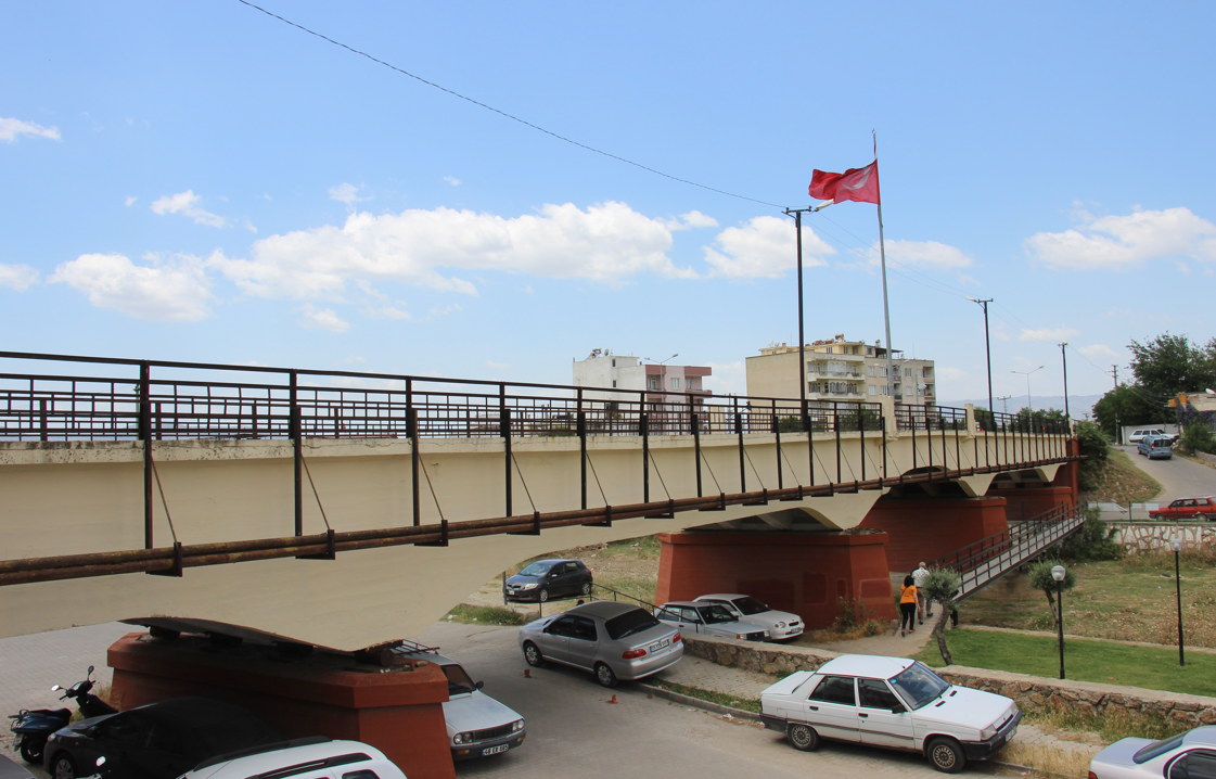 Aydın'daki Tarihi İtalyan Köprüsü 105 Yıldır Vatandaşlara Hizmet Ediyor 3