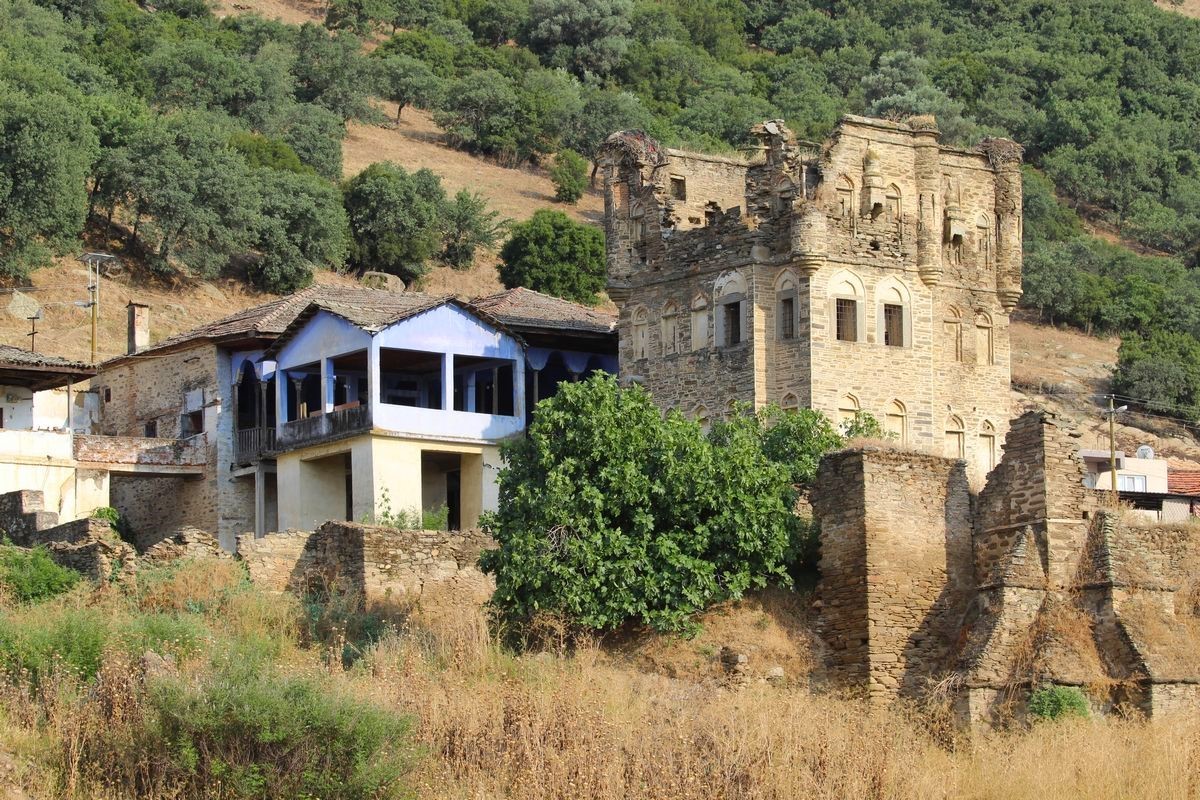 Aydın'daki Tarihi Yapı Sahipsiz Kaldı 1