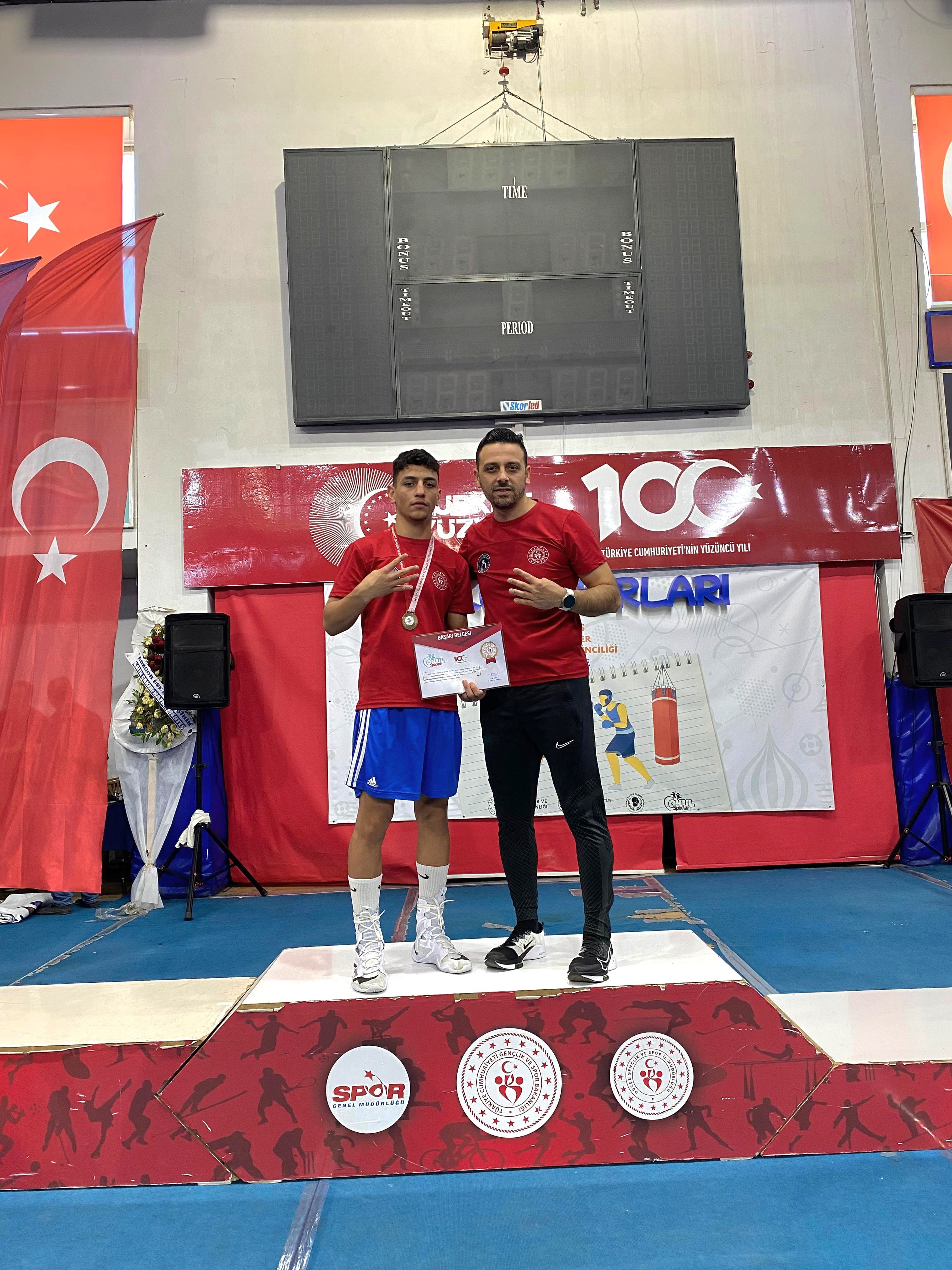 Aydın'ın Demir Yumrukları Şampiyonadan 4 Madalya Ile Döndü 1