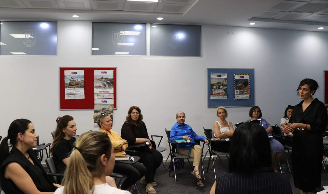 Ayto'da Iş Dünyasına Kadın Liderliğini Destekleyici Eğitimler Sürüyor 2