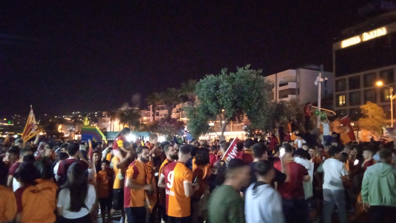 Kuşadası’nda Galatasaray Coşkusu 3