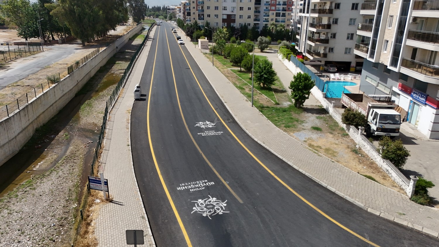 Aydın'a Hizmet Yağıyor Efeler Cumhuriyet Caddesi Yenilendi 1