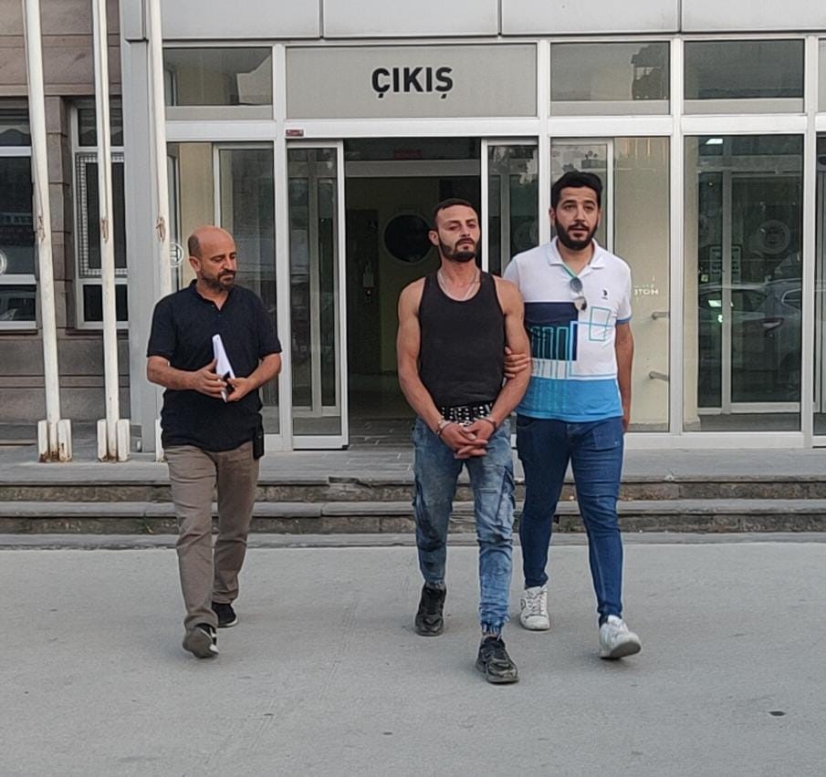 Aydın'da Yabancı Uyruklu Şahıs Suçüstü Yakalandı 1
