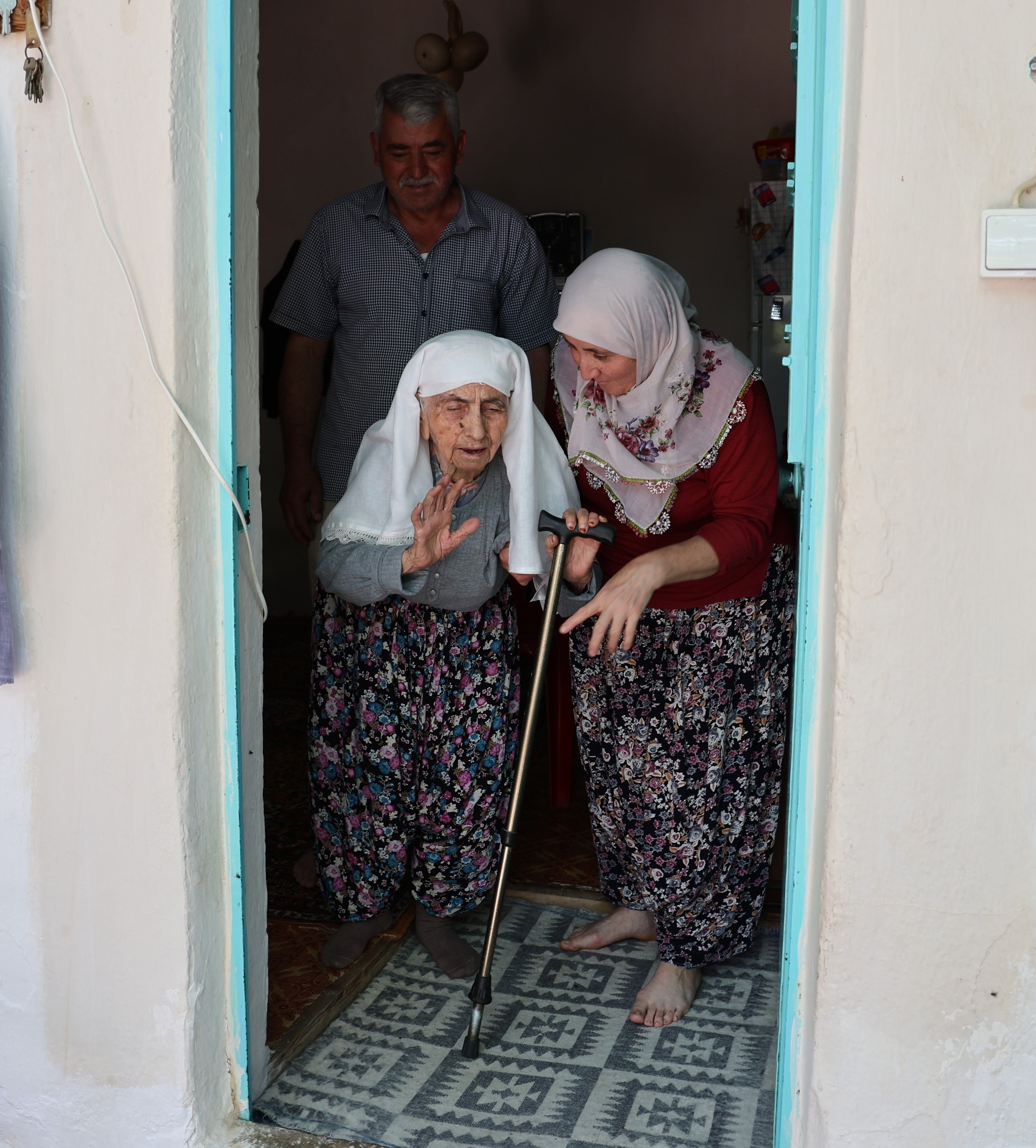 Aydınlı Hatice Teyze Eşim Çok Fedakardı, Kendi Elimle Evlendirdim 5