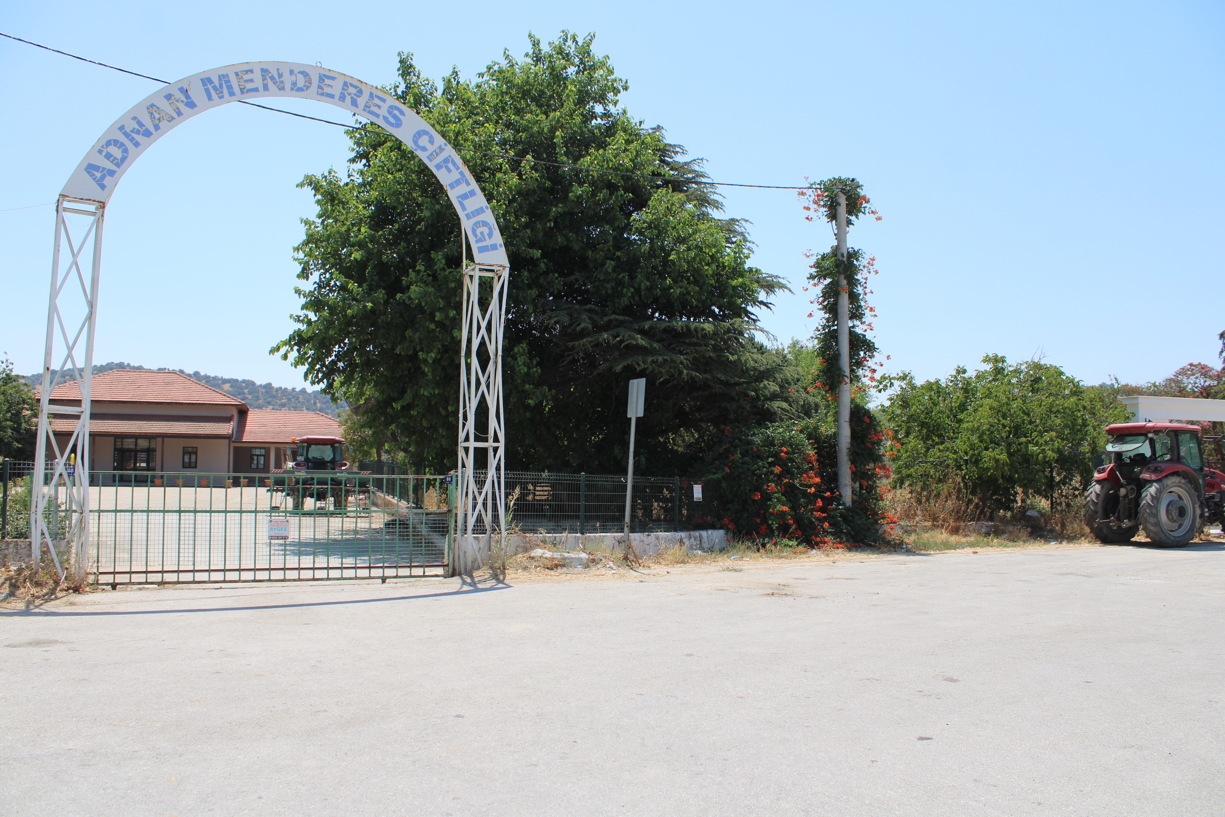 Adnan Menderes'in Koçarlı'daki Evi Bakımsızlık Içinde (5)