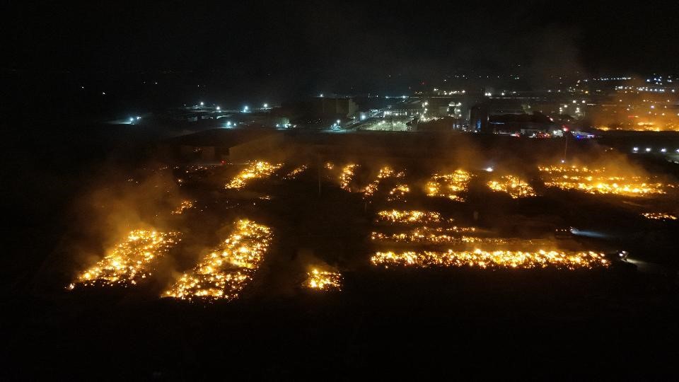 Aydın'da Kabus Devam Ediyor Alevler 250 Bin Metrekareye Yayıldı (2)