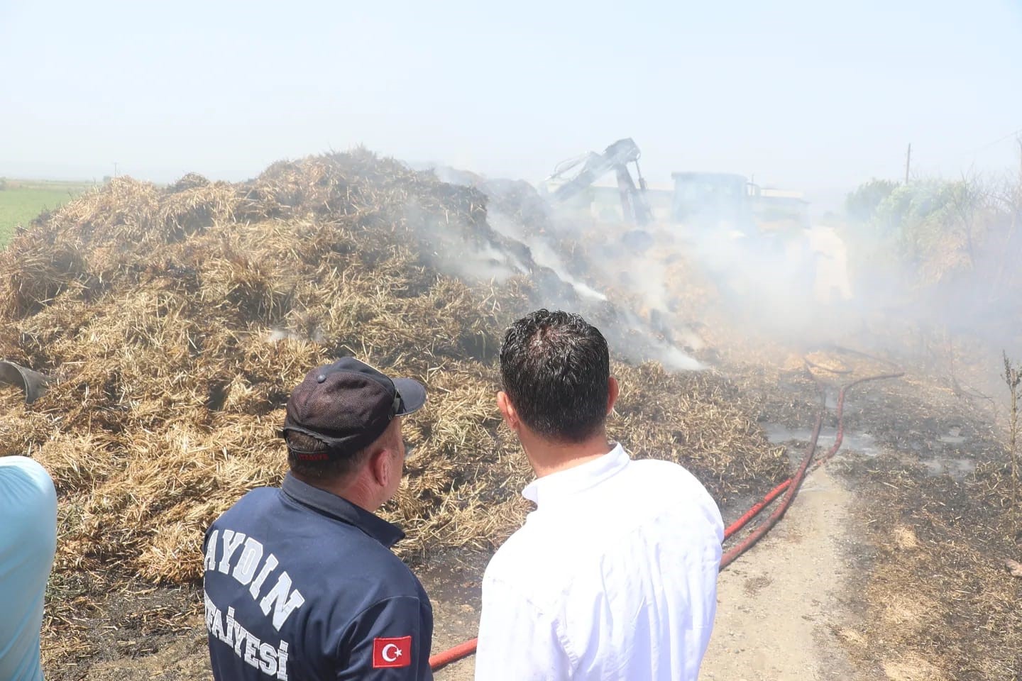 Aydın'da Saman Deposunu Yangını Korkuttu (3)