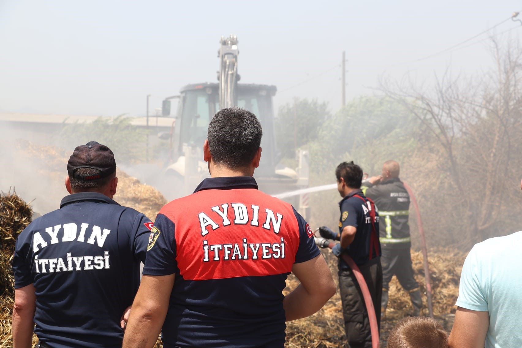 Aydın'da Saman Deposunu Yangını Korkuttu