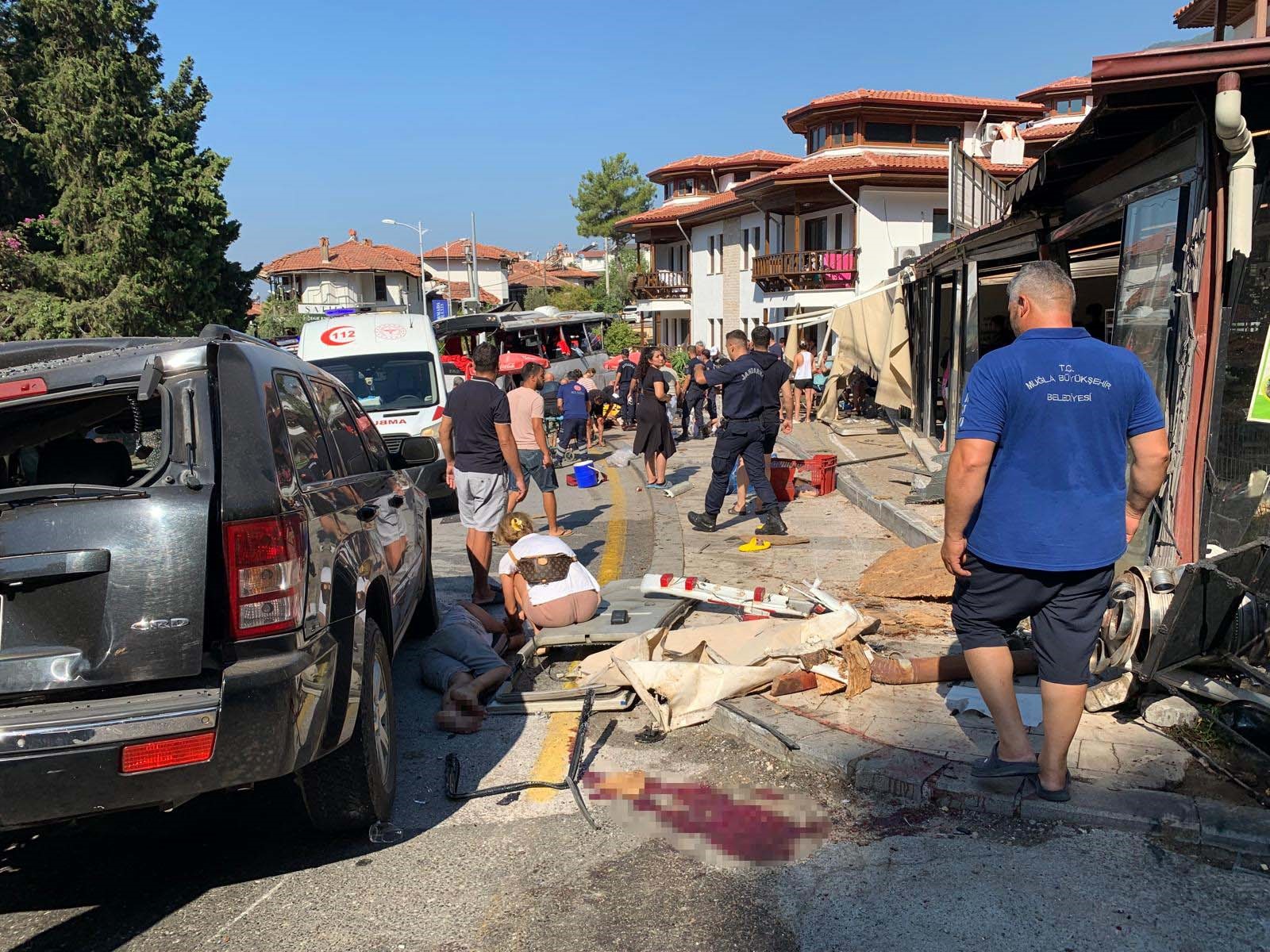 Can Pazarı! 4'Ü Ağır, Çok Sayıda Yaralı (7)