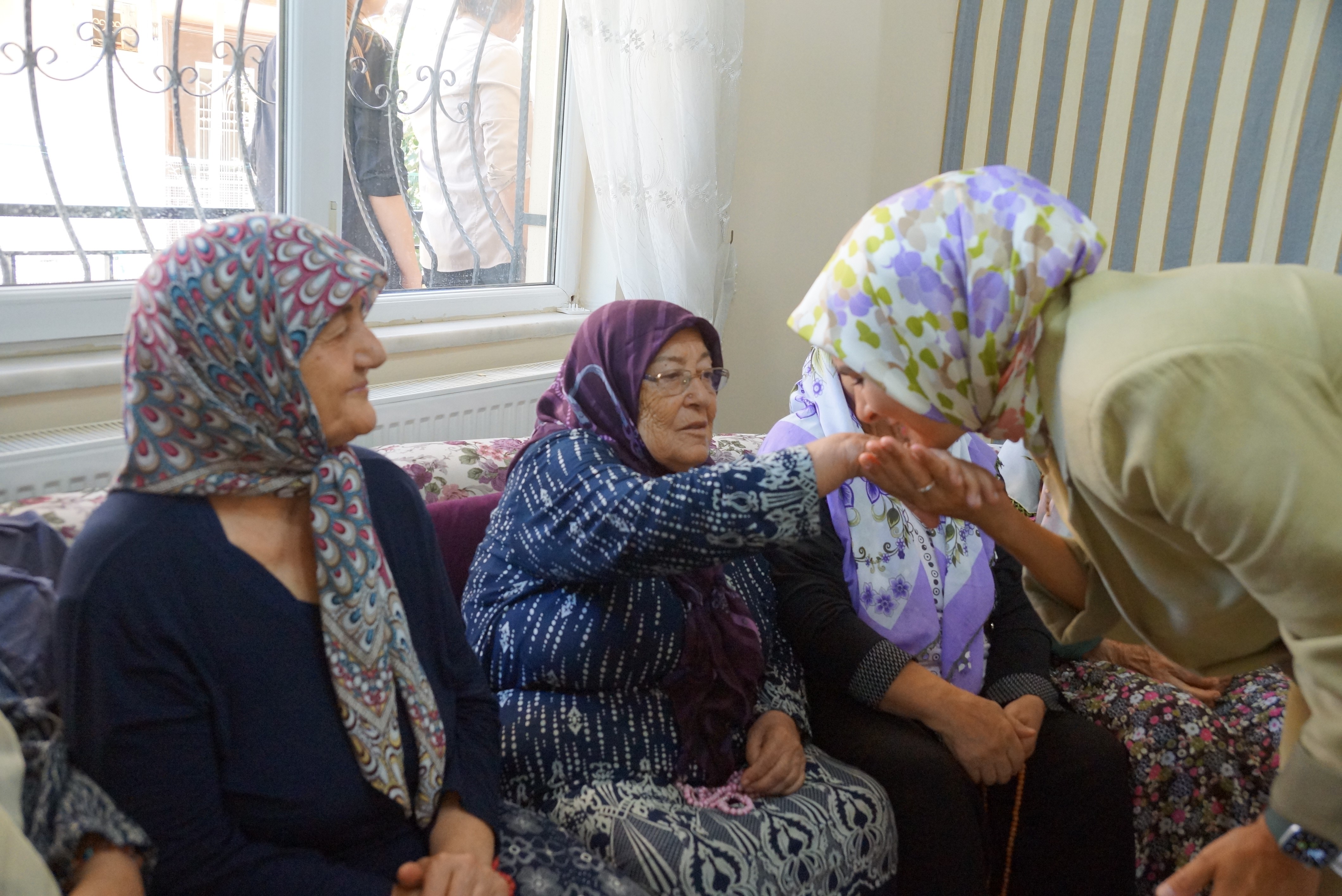 Aile Ve Sosyal Hizmetler Bakanı Göktaş, Aydın’da Yaşlı Çınarlarla Bir Araya Geldi (2)