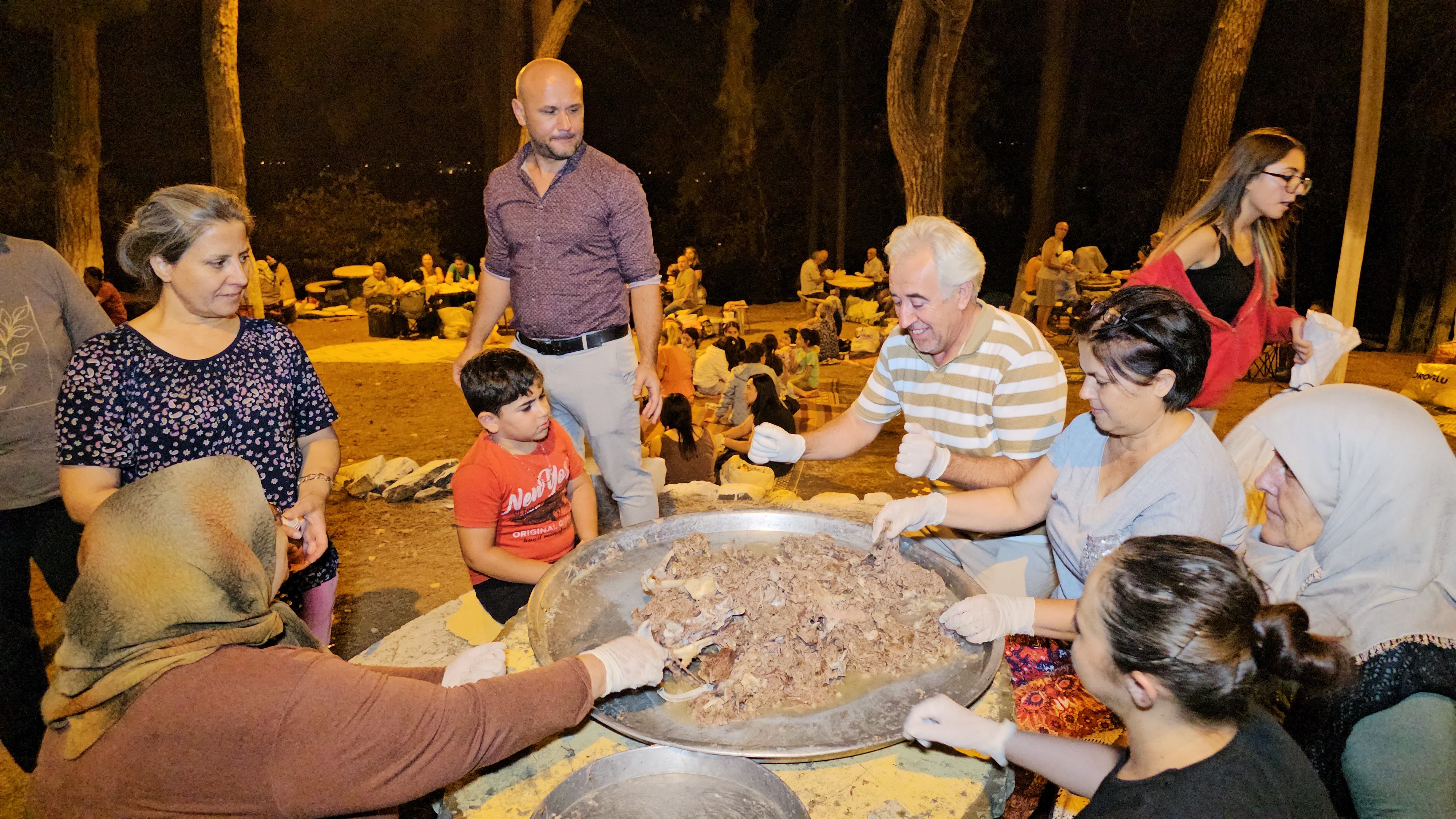 Aydın'da Binlerce Kişiyi Bir Araya Getiren Keşkek Hayrı (6)