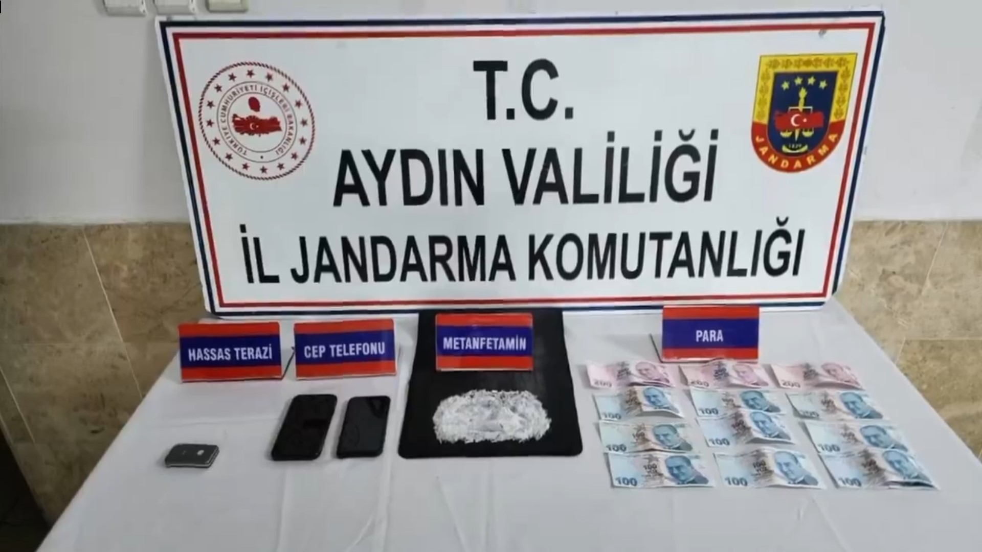 Aydın'da 'Narkoçeli̇k 31' Operasyonu 5 Tutuklama (2)