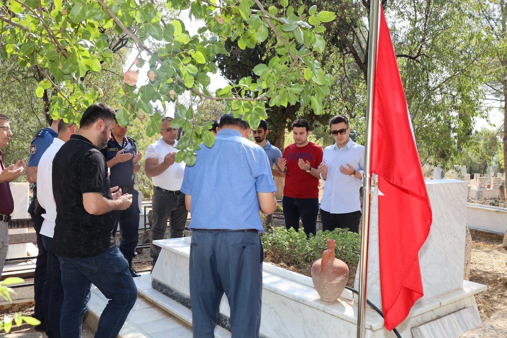 Aydınlı Şehit Jandarma Er Altun Mezarı Başında Anıldı (5)