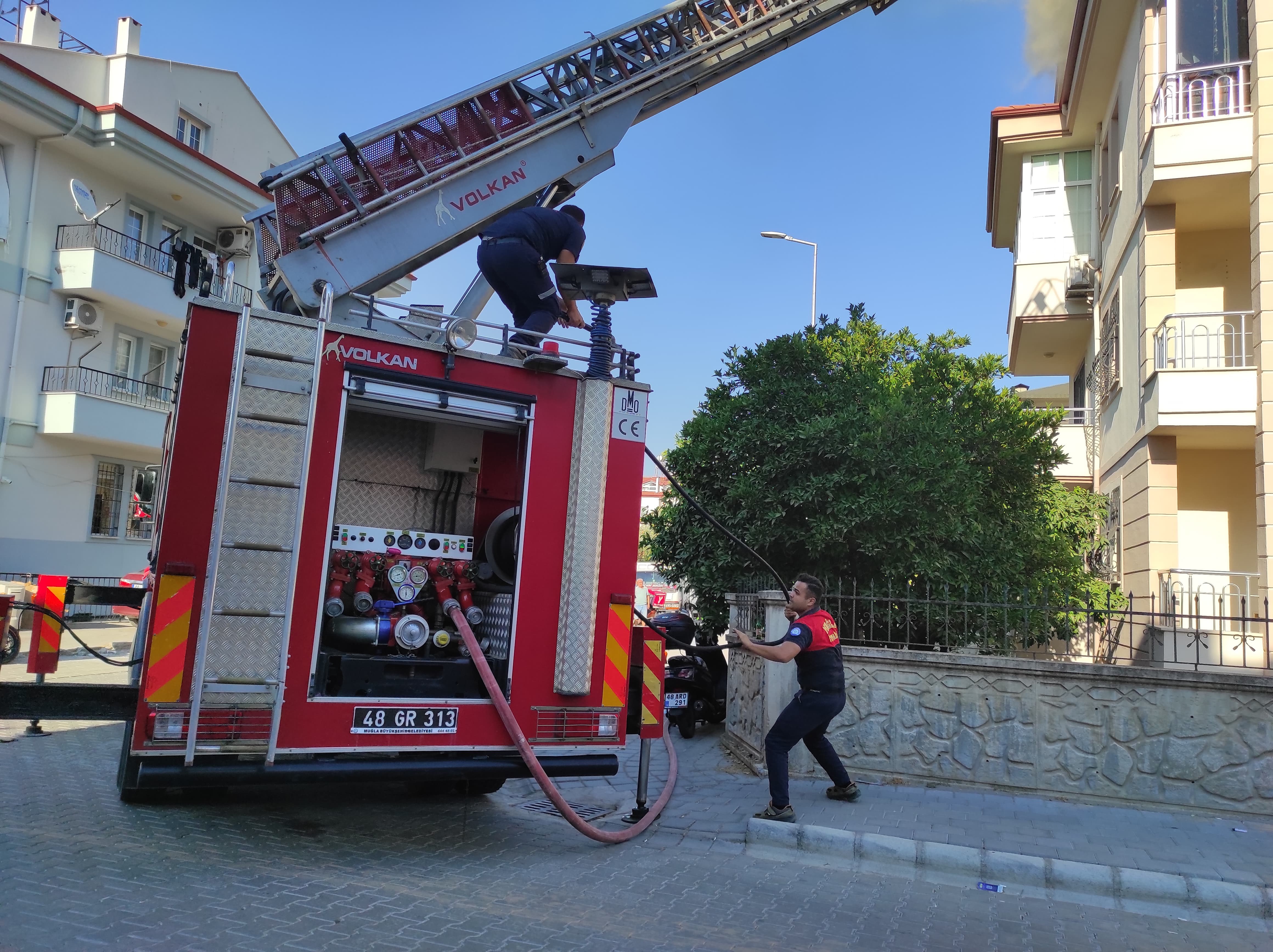 Yangını Evden Çıkartılan Kiracı Mı Çıkardı (5)