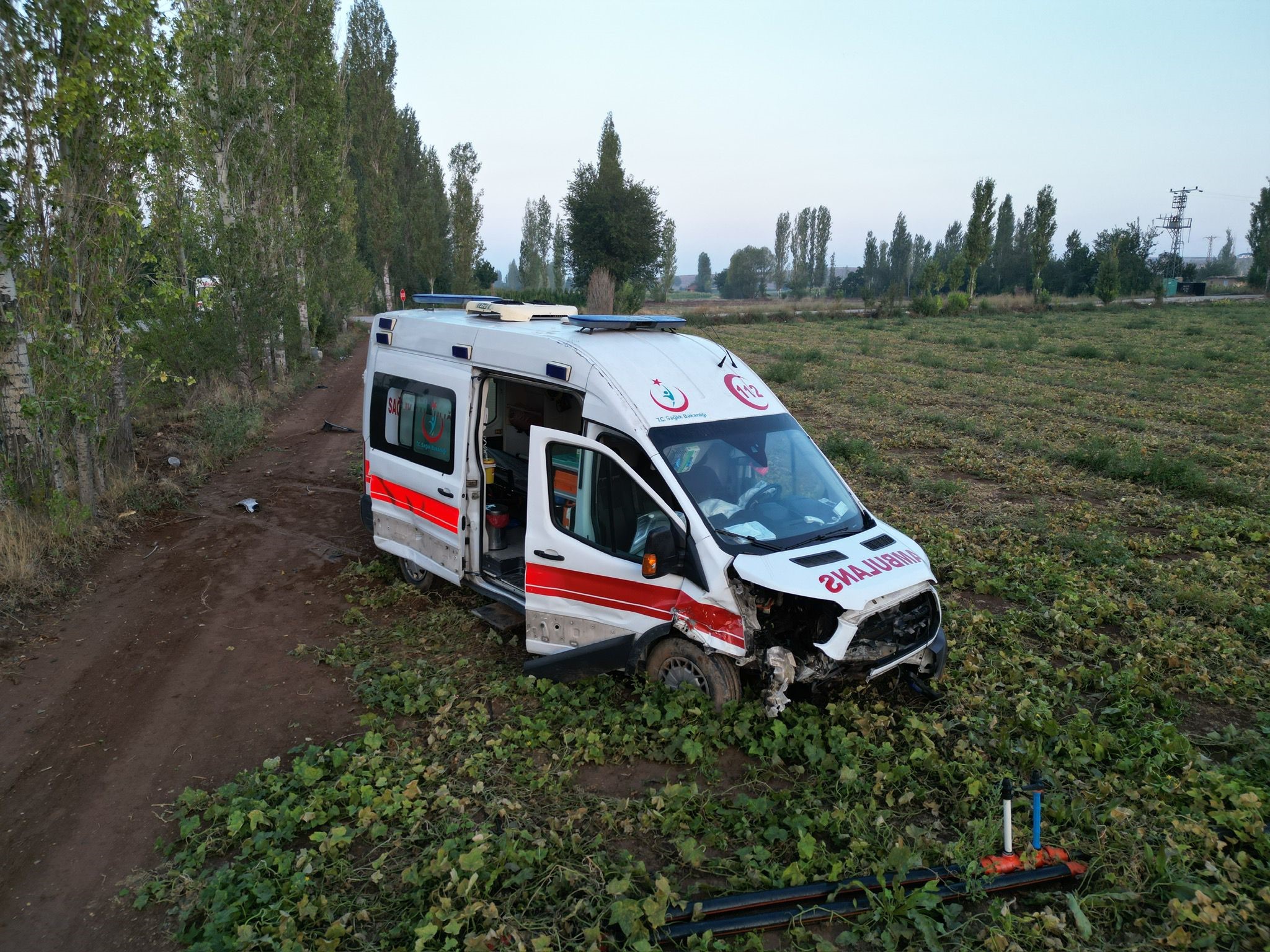 Ambulans Kaza Yaptı, Sağlık Personelleri Diğer Yaralılara Yardıma Koştu