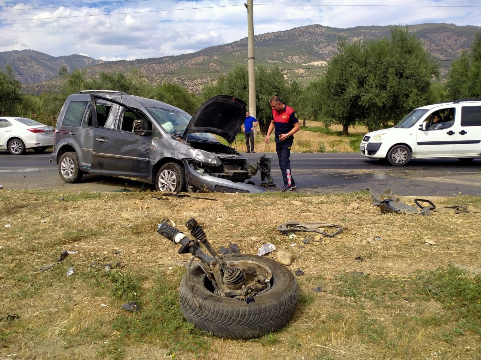 Aydın Buharkent'te Kaza; 2 Kişi.. (4)