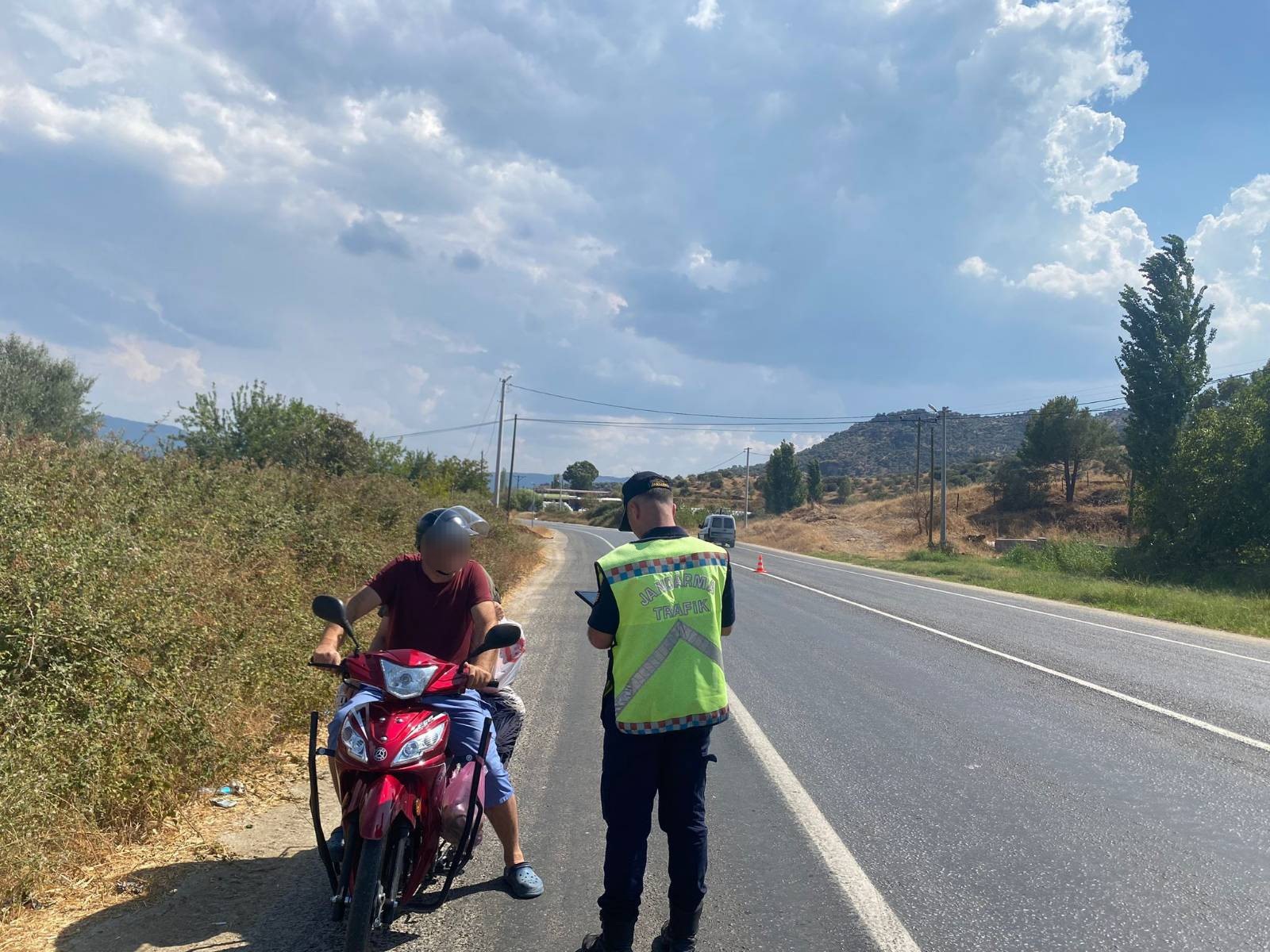 Aydın'da Bu Yolu Kullanana Ceza Var! (4)