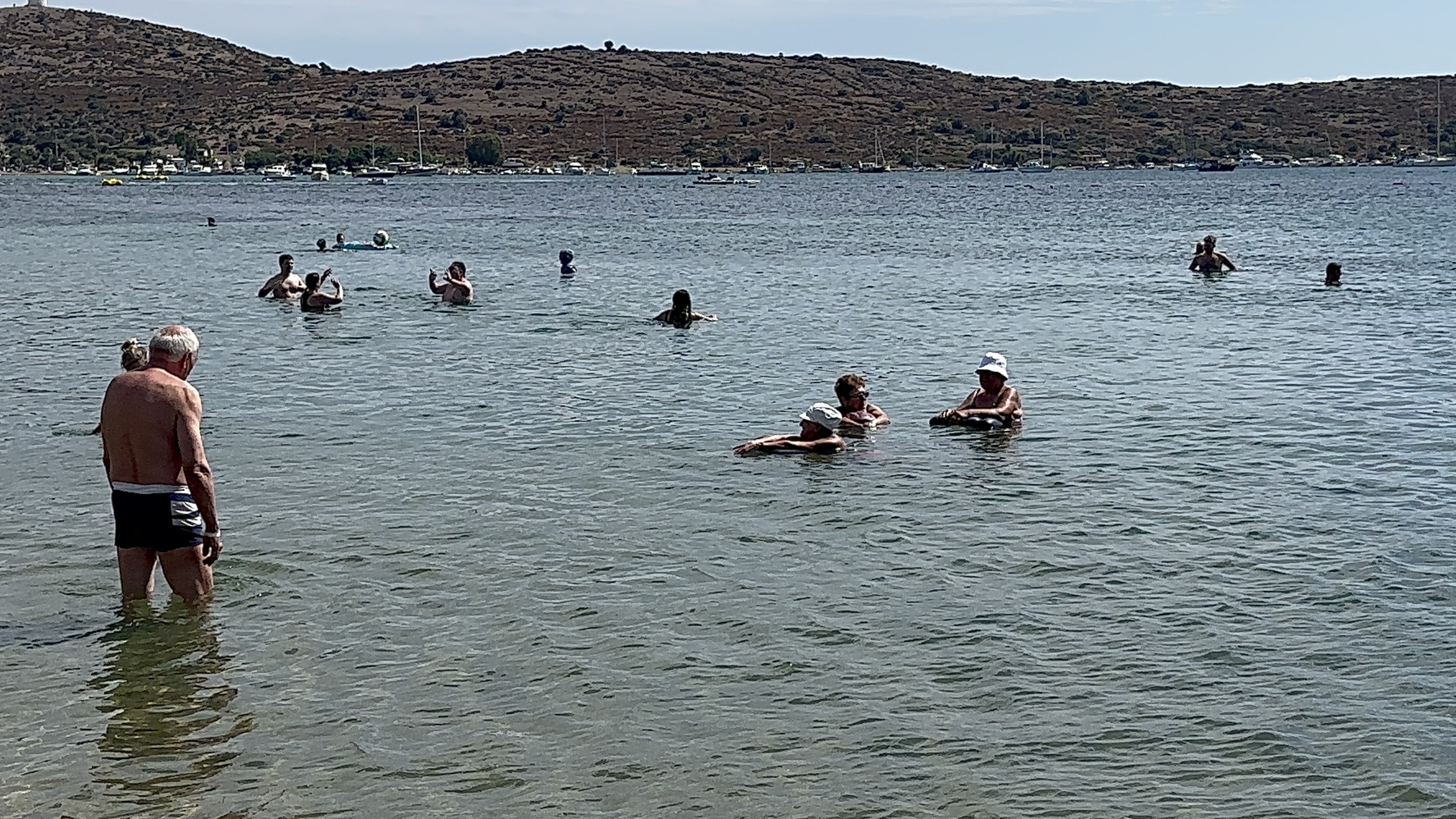 Plajlar Yabancı Turistlere Kaldı