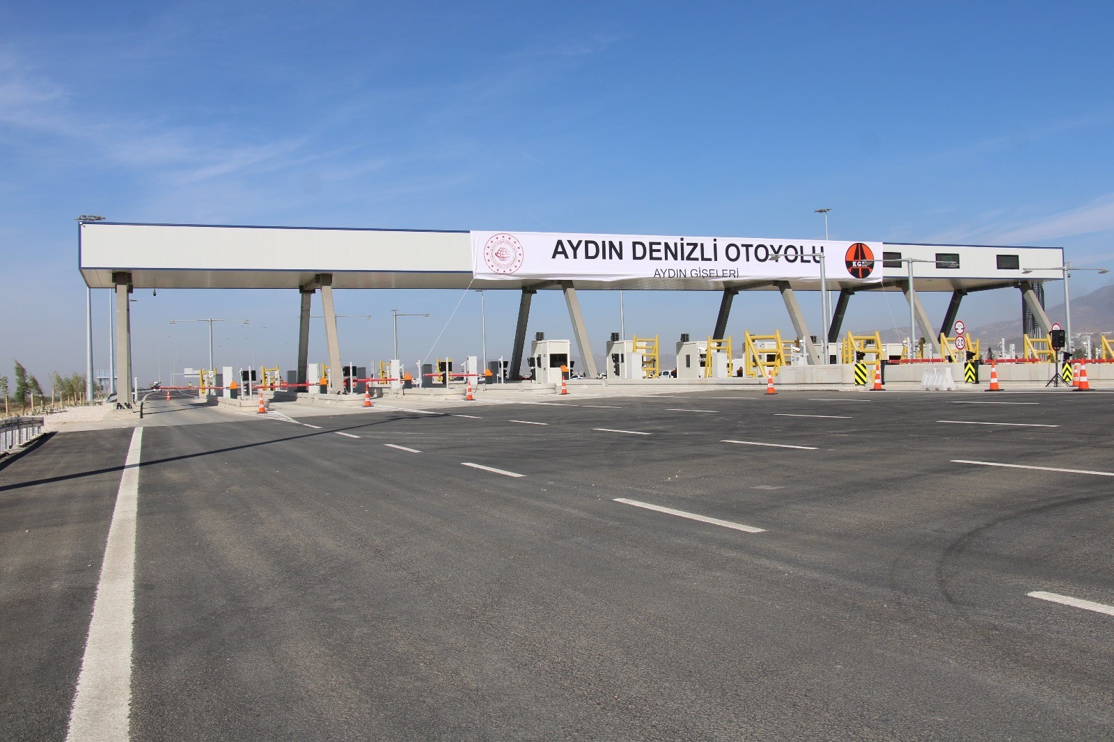 Aydın Denizli Otoyolu’ndan 3 Günde Geçen Araç Sayısı Açıklandı (2)