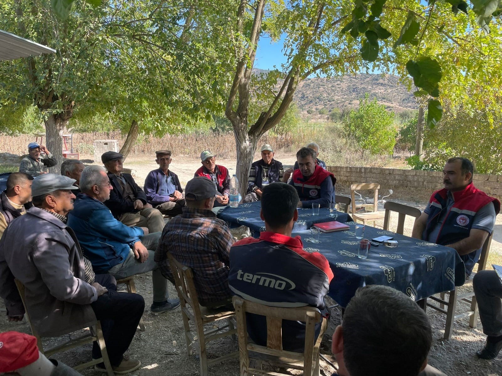 Aydın Karpuzlu’da Çiftçilere Bilgilendirme (2)