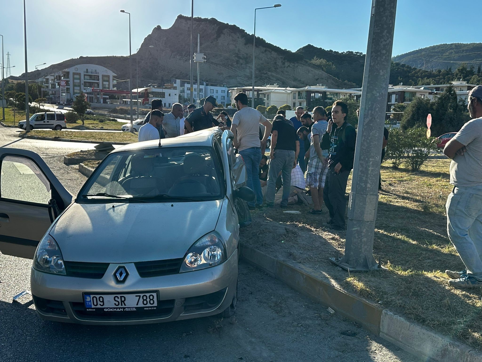 Aydın Söke'de Feci Kaza Ölü Ve Yaralılar Var (2)