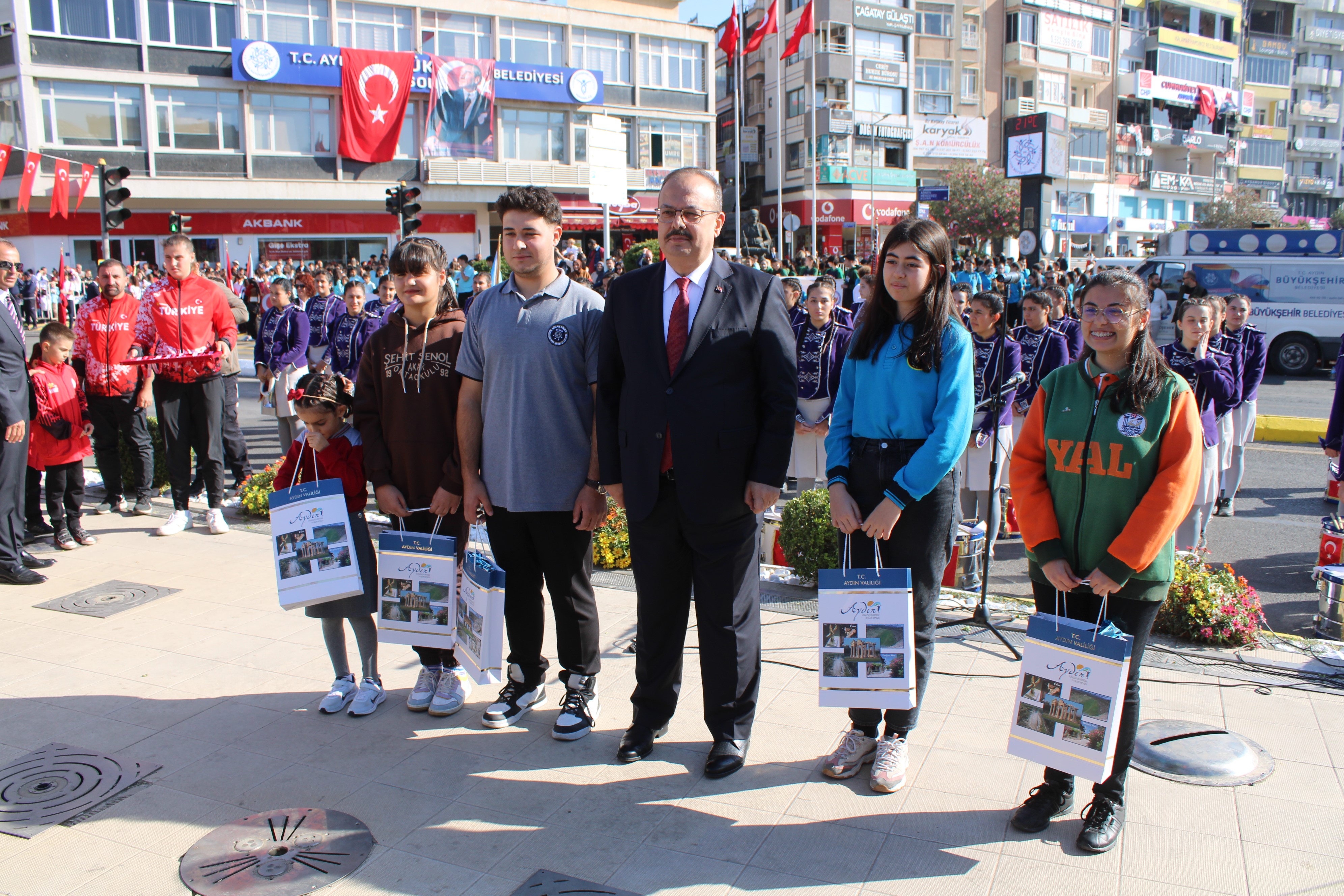 Aydın’da 29 Ekim Cumhuriyet Bayramı Coşkuyla Kutlandı (8)