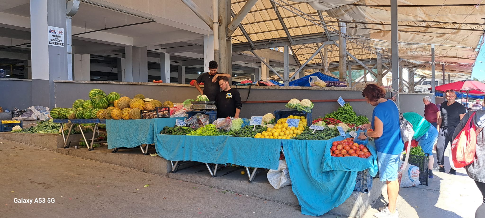 Aydın’da Esnaf Pazarı Terk Etti (7)