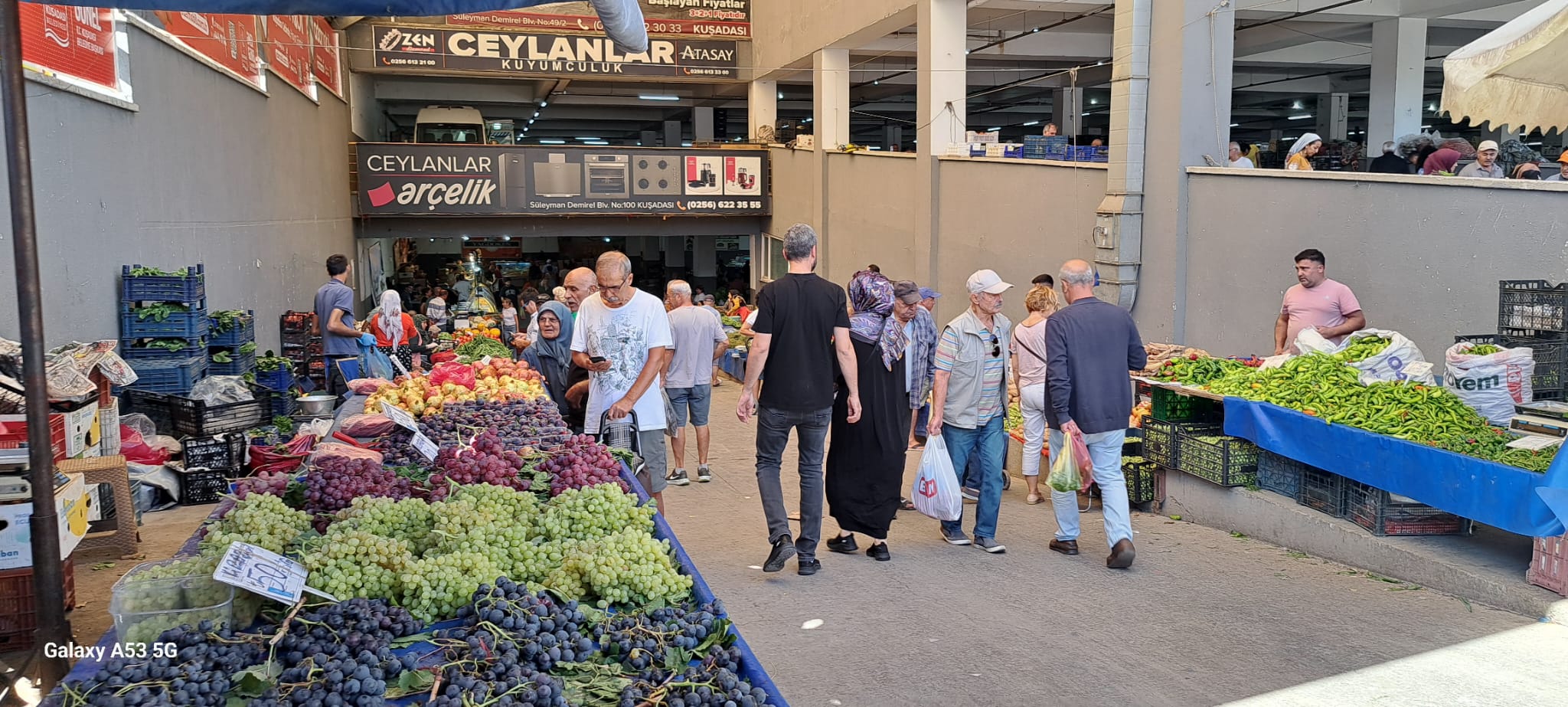 Aydın’da Esnaf Pazarı Terk Etti (8)