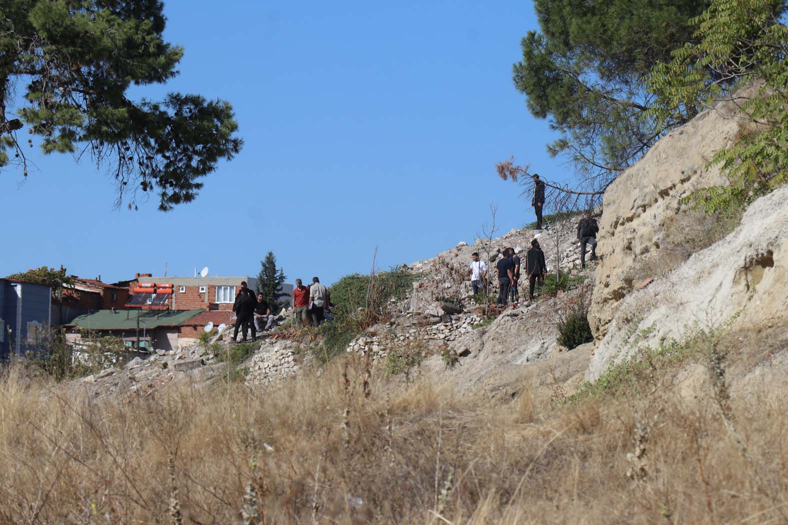 Boş Arazide Kemikleri Bulundu (4)