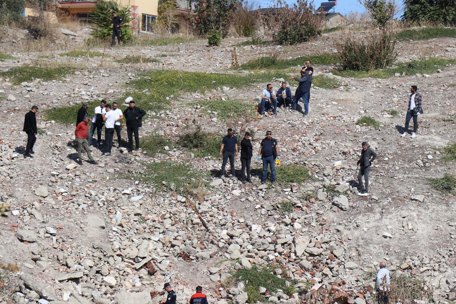 Boş Arazide Kemikleri Bulundu (7)