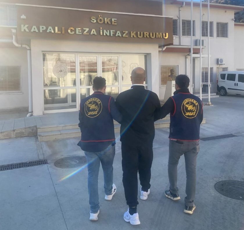 Her Yerde Aranıyordu, Aydın Kuşadası’nda Yakalandı